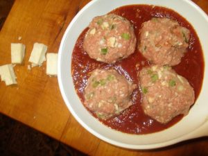 Meat za balls in pan with sauce