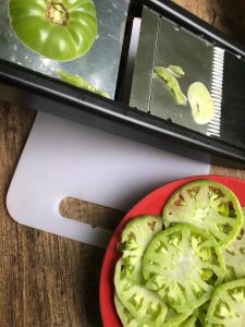 sliced green tomatoes for air fryer fried green tomatoes