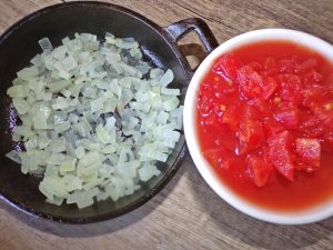 onions and tomatoes for eggs in purgatory